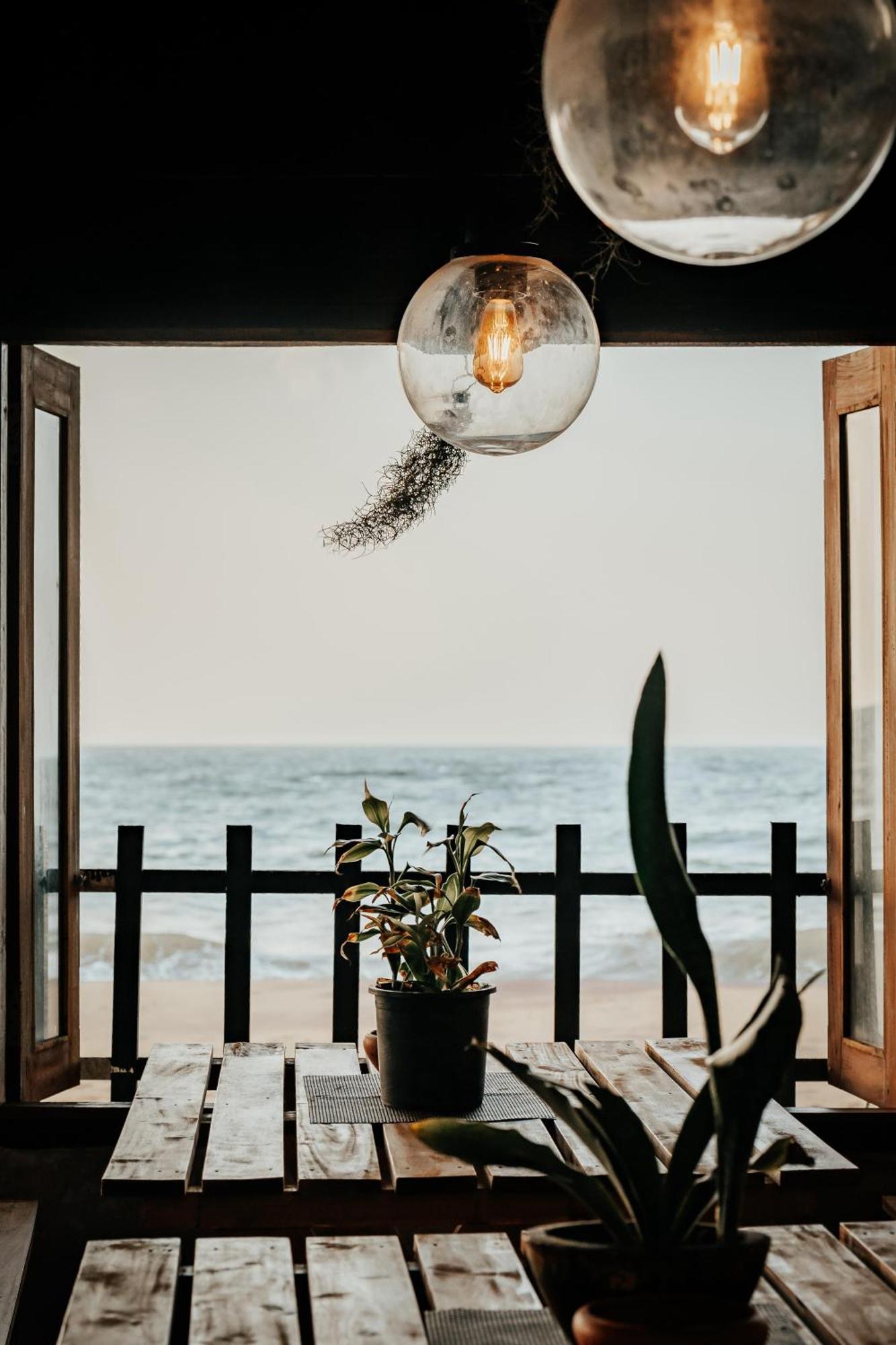Winston Sea Front Villa ネゴンボ エクステリア 写真