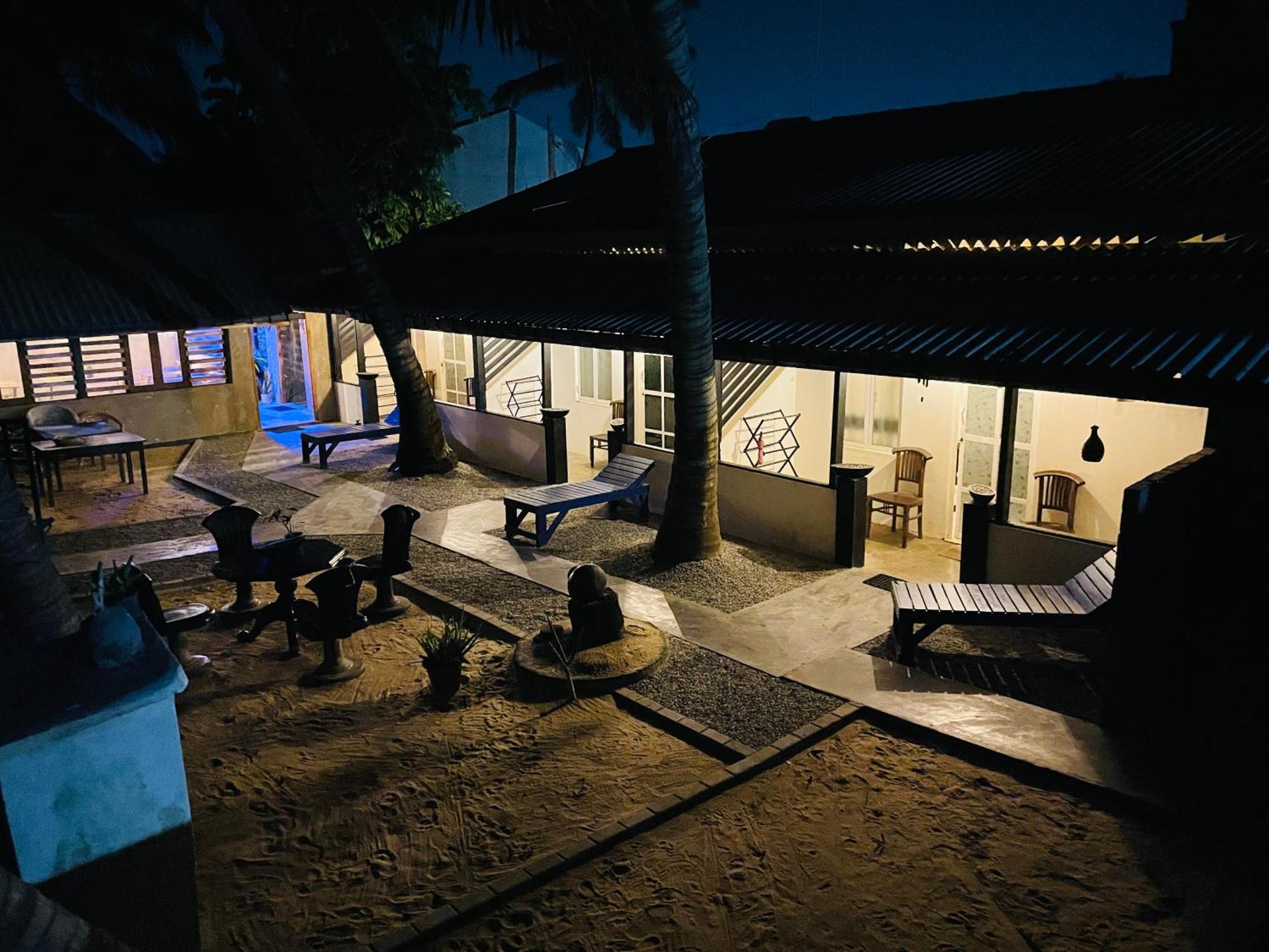Winston Sea Front Villa ネゴンボ エクステリア 写真