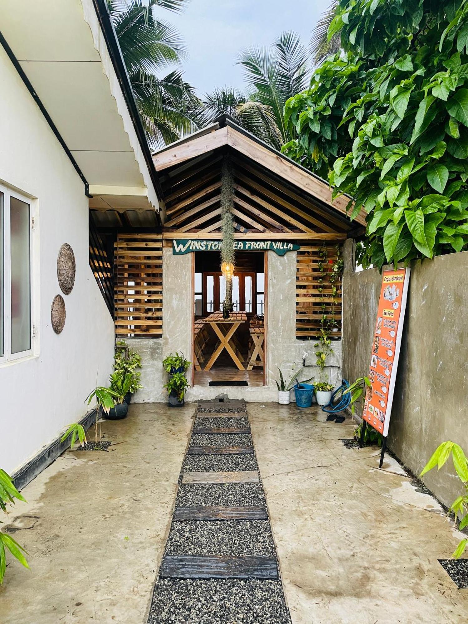 Winston Sea Front Villa ネゴンボ エクステリア 写真
