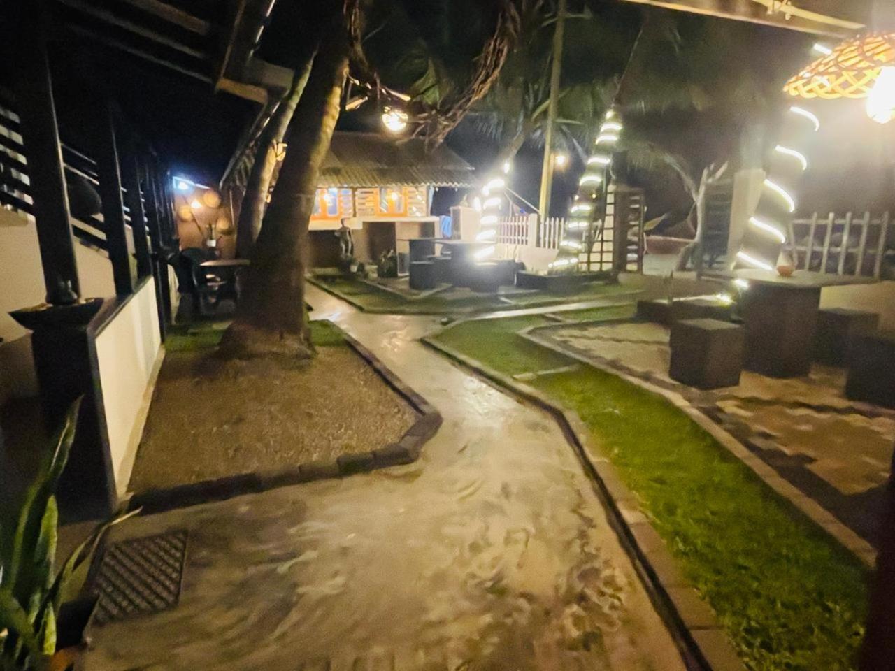 Winston Sea Front Villa ネゴンボ エクステリア 写真