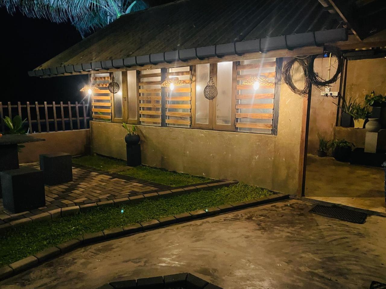Winston Sea Front Villa ネゴンボ エクステリア 写真
