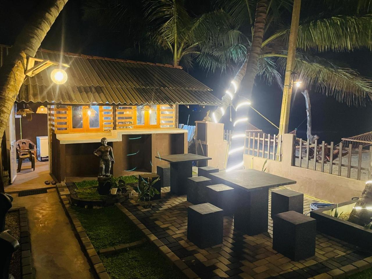 Winston Sea Front Villa ネゴンボ エクステリア 写真