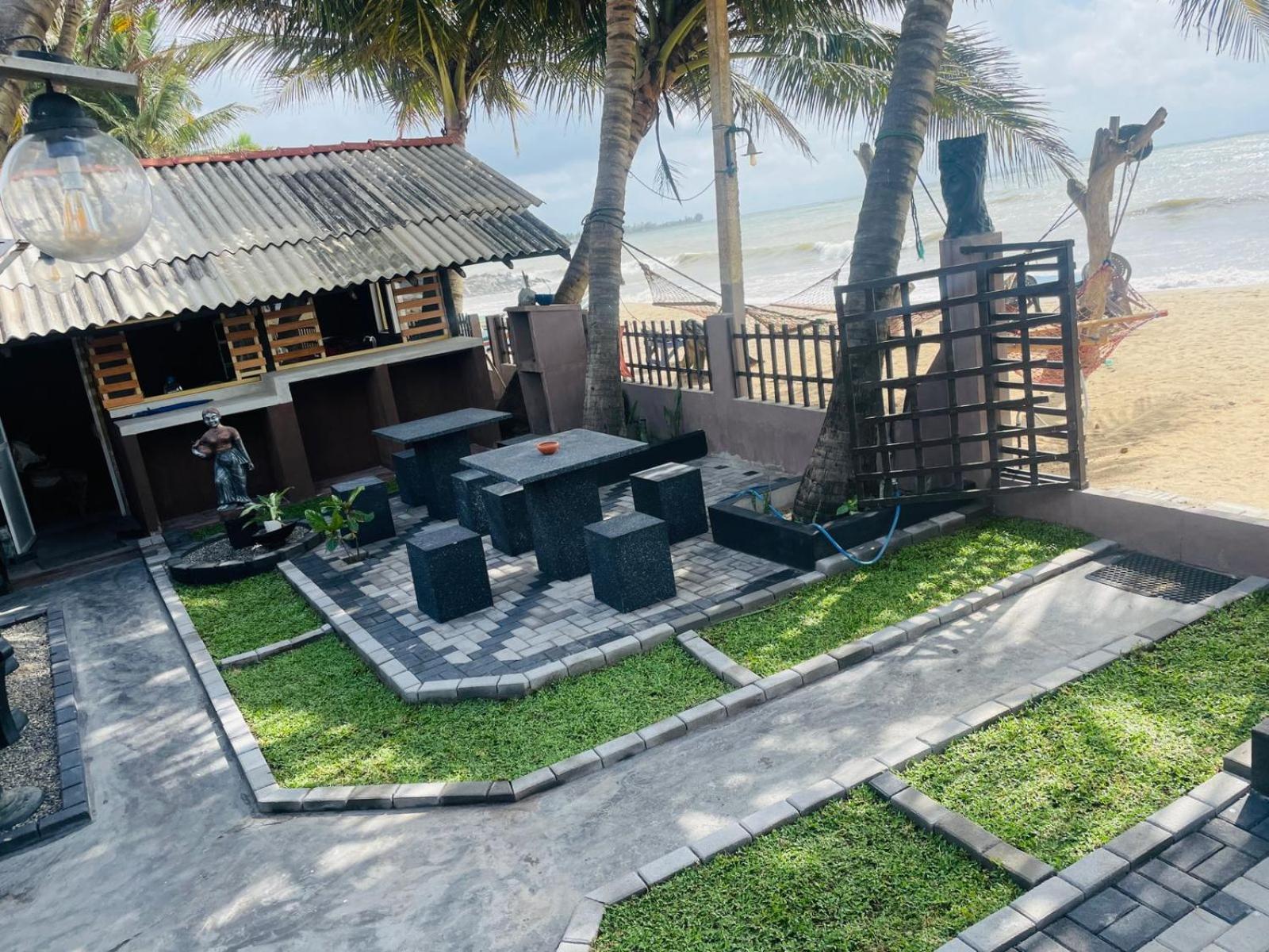 Winston Sea Front Villa ネゴンボ エクステリア 写真